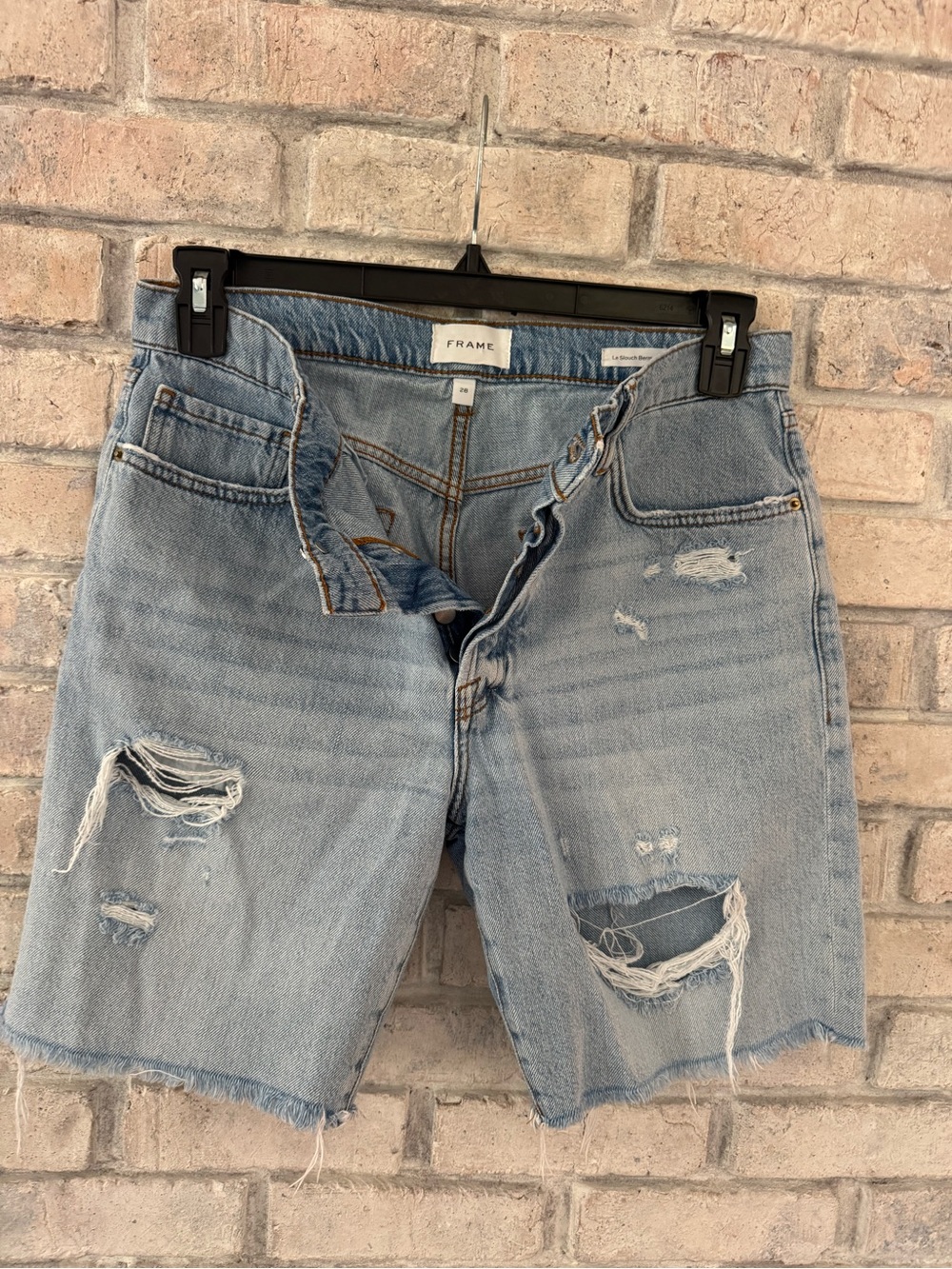 FRAME Le Slouch Bermuda light wash denim size 28